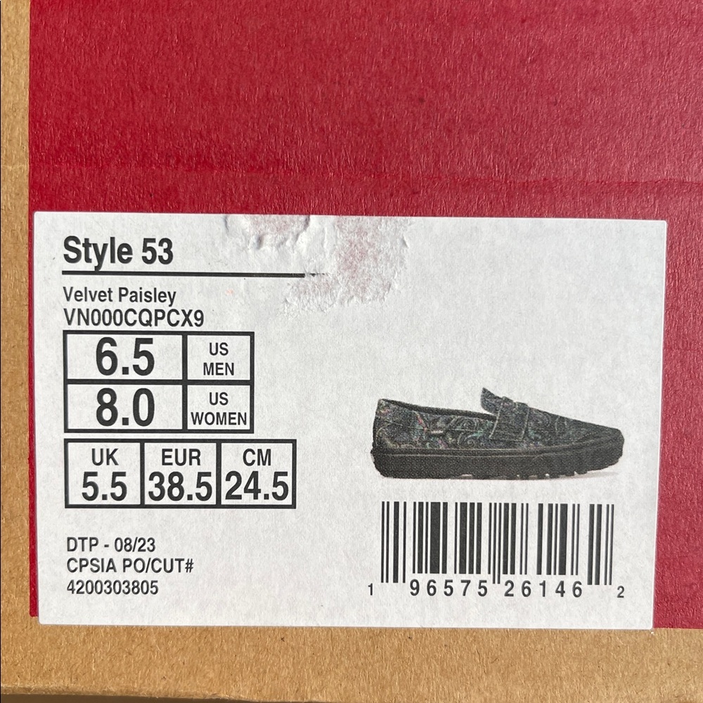 Vans WMNS Style 53 Velvet Paisley
VN000CQPCX9
Sneakers - Picture 14 of 16